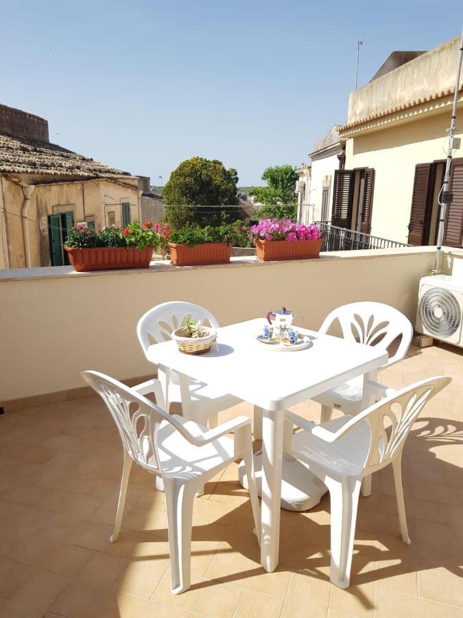 Alla Villa Noto Eksteriør billede
